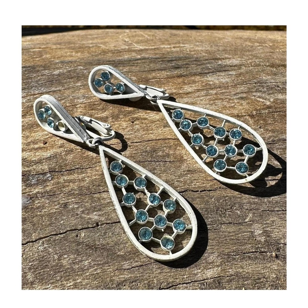 Vintage Teardrop Clip On Earrings OS White Blue Enamel Rhinestone Dangle